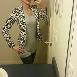 Adorable snow leopard blazer